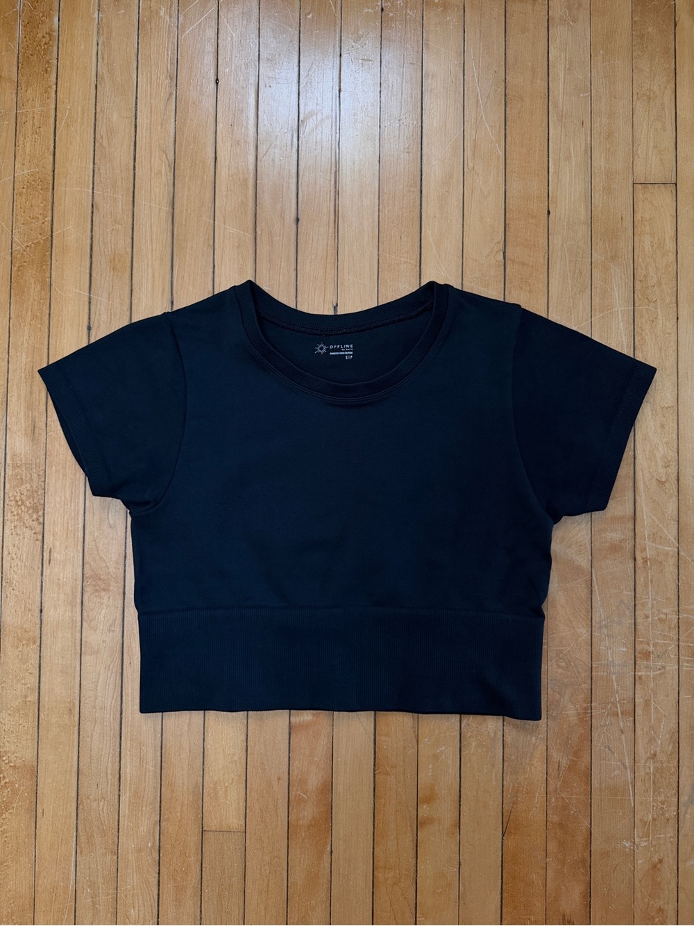 OFFLINE By Aerie Sidewalk Seamless Cropped Black T-Shirt Women’s Sz. S